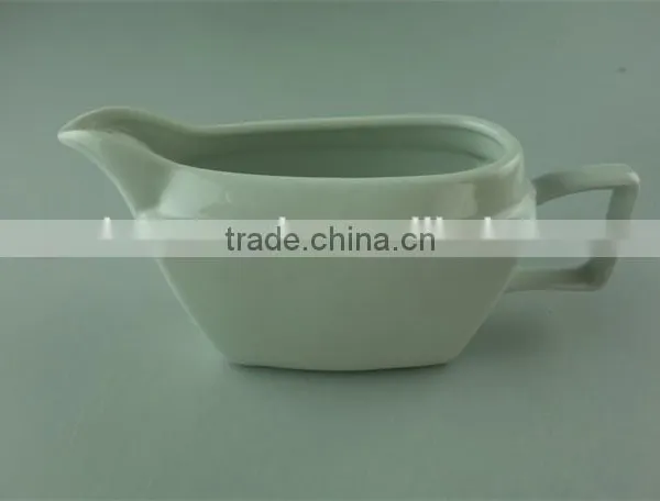 Cheap Square Ceramic Novelty Personalized Gravy Boat With Saucer photo-2
