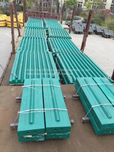 Highly Precision Apply to Jaw Crusher Wear Parts Swing Fixed Jaw Plate photo-3