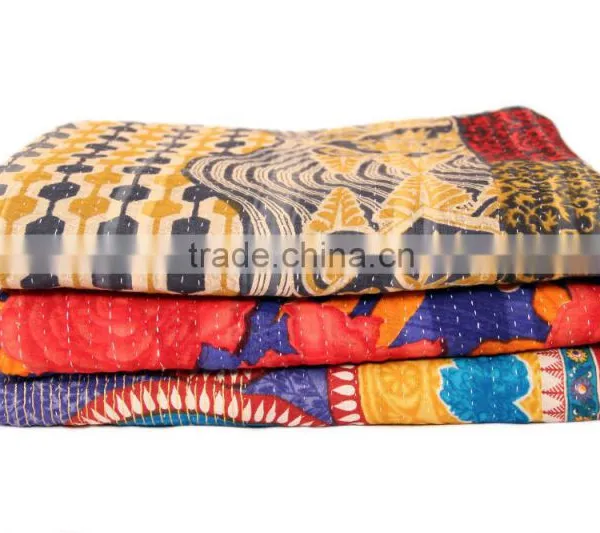 Wholesale Kantha Quilt Indian Throw Kantha Sari Vintage Sari Patchwork Quilt in Twin, Queen Sizes