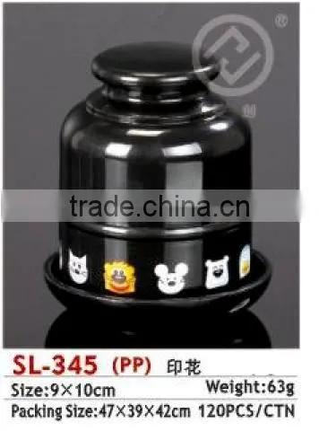 Cylindrical Plastic Dice Cup Shelf photo-5