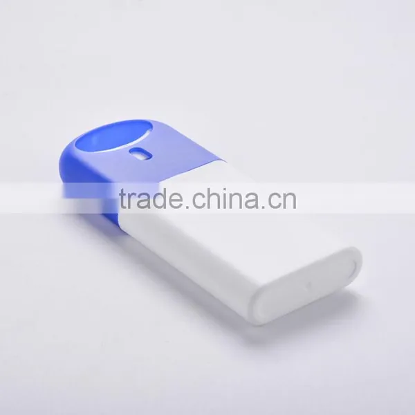 Portable Bule and White Color 20ml Credit Card Sprayer Bottle photo-6