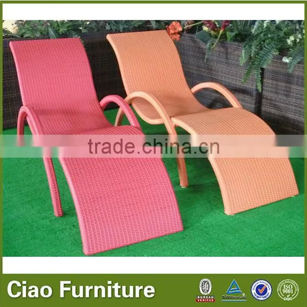 Outdoor PE Rattan+ Alu Frame Leisure Colorful Rattan Beach Chair photo-5