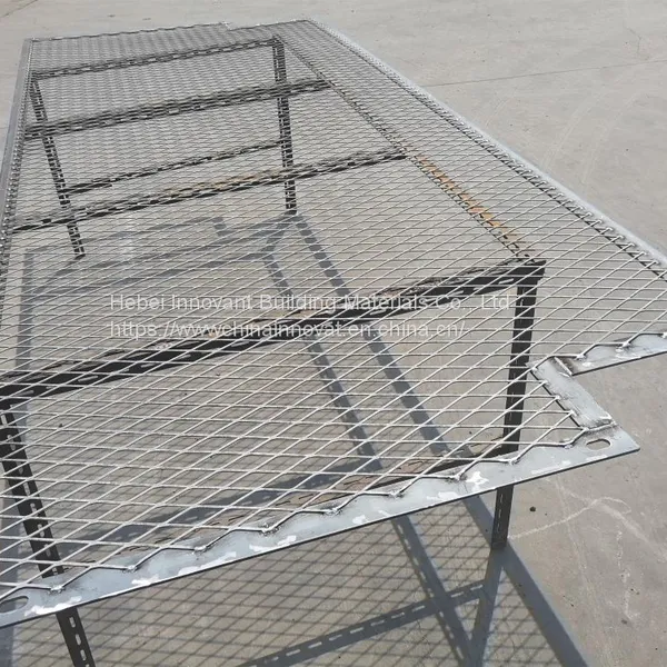 Diamond Expanded Wire Mesh Fence photo-5