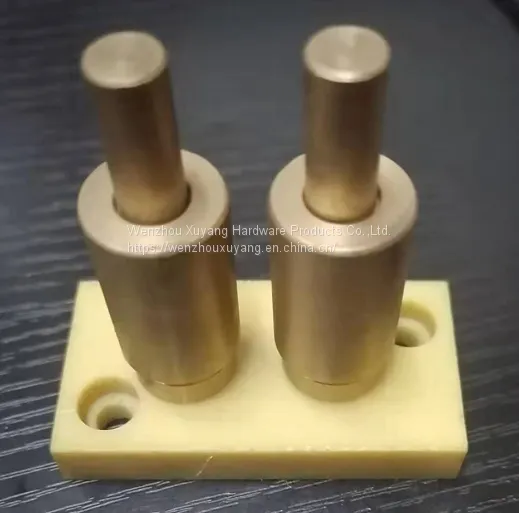 Hardwares,nuts,bolts,screws,fasteners,gears,locks,custom or Standard Hardware Products