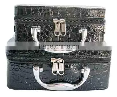 36 Bottles Leather Essential Oils Carrying Cases,Beautiful Custom Hard Shell With High Density Foam Cosmetic Case photo-2