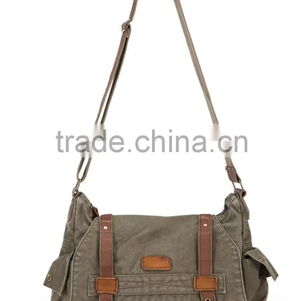 Old Fashion Canvas Shoulder Bag photo-3
