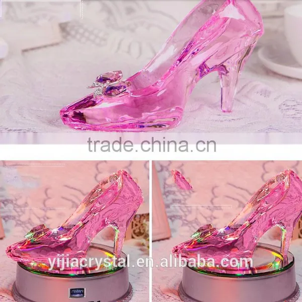 Factory Directly Wholesale Price Fantastic European Design Crystal Shoes for Wedding Gift photo-6