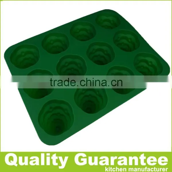 New Design 12 Cups Silicone Christmas Tree Cake Pan photo-4