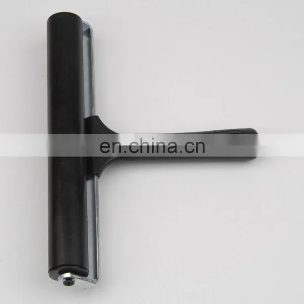 8" Plastic Handle Hard Rubber Brayer photo-2