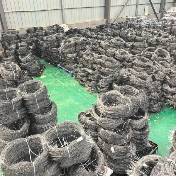 Corrosion-Resistant Tank Track Wrapping Wire Mesh for Battlefield Obstacles