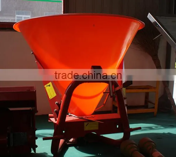 CDR-600 fertilizer spreader