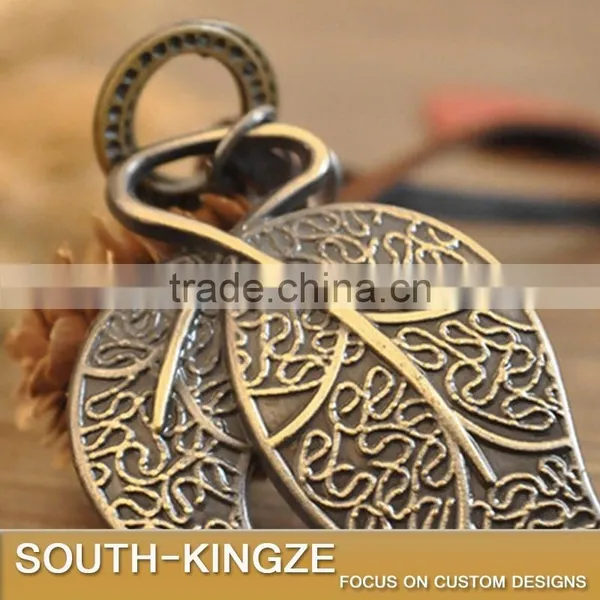 Guiene Leather Bronze Leaf Pendant photo-2