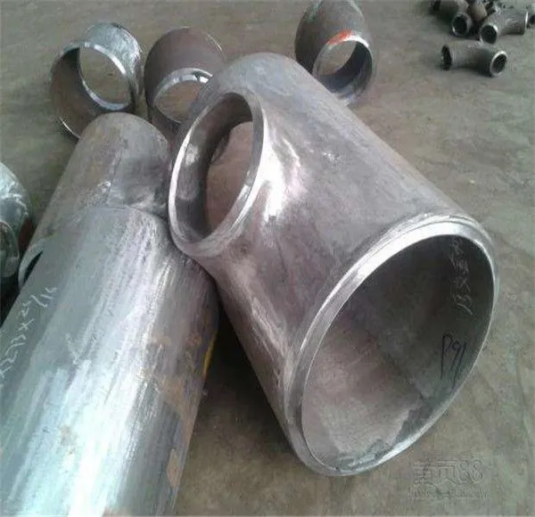 For Oil And Gas Seamless Welding Equal Tee Din2615 Sand Blasting photo-5