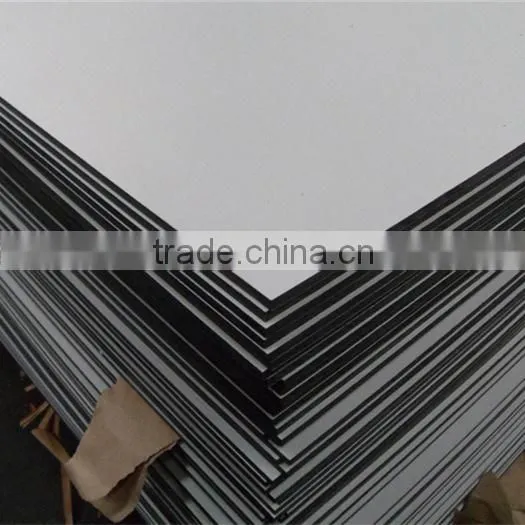 laminate wood flooring/ partition/ labtop