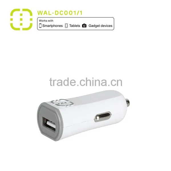 Walnut Universal MFI Certified Car Charger With 2.1A Output photo-2