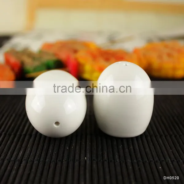 Wedding Favor Cartoon Funny Shape Ceramic Cute Salt and Pepper Shaker photo-4