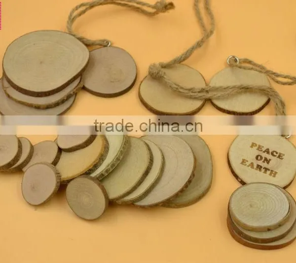 2015 New Design Die Cut Christmas Wood Key Chain photo-2