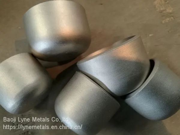 ASTM B16.11 Titanium Forged Cap and Coupling of GR2 For Equipment Use photo-3