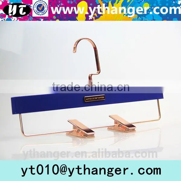 YY0469 Men Swim Shorts Plastic Hanger With Brand Logo Plastic Pants Hanger Trousers Hanger photo-3