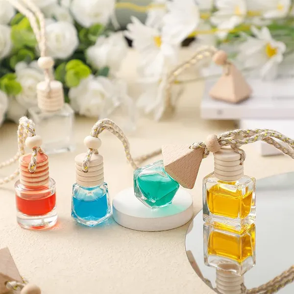 New Design 10ml Car Hanging Air Fresher Custom Color Empty Glass Perfume Diffuser Bottle with Wooden Lid
