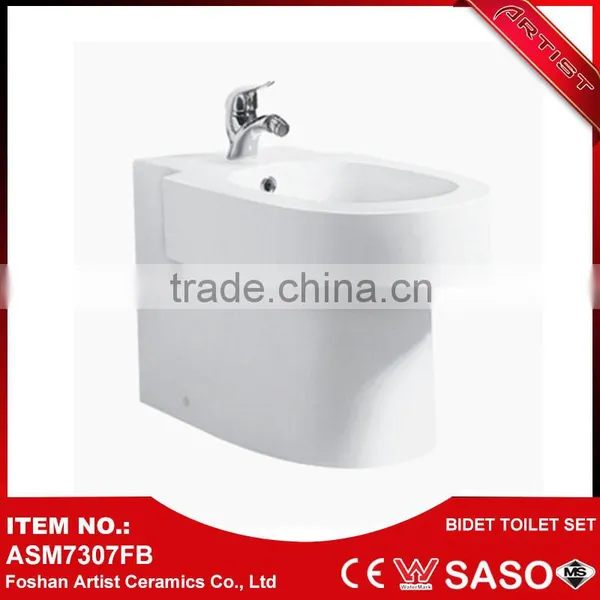 Most Selling Product In Japanese Clean Vagina Bidet Toilet Germany photo-3
