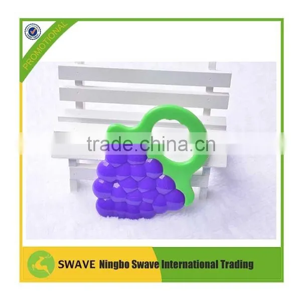 2016 China Manufacture Infant Safe Baby Teether Toy Grape Fresh Fruit Teether for Kids P76590 photo-4