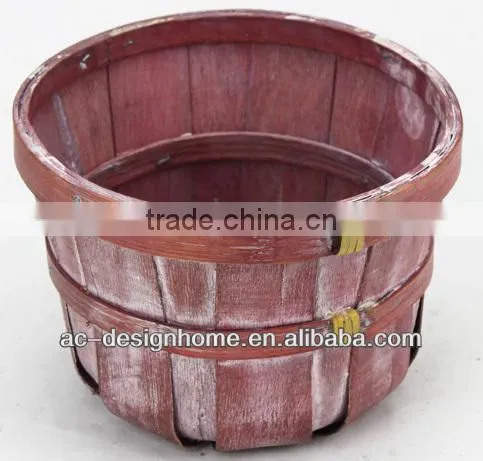 RED WASH ROUND BAMBOO CHIP BASKET
