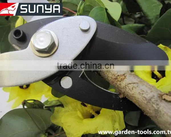 Gardering Compound Bypass Lopping Shear photo-3