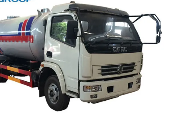 4X2 Dongfeng 5000 Liters LPG Transport Trucks photo-2