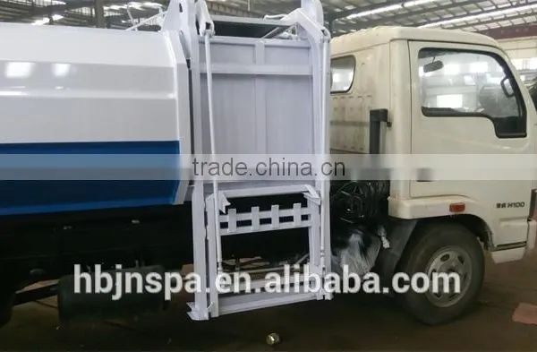 IVECO-YUEJIN 5CBM Self-loading Garbage Truck photo-3