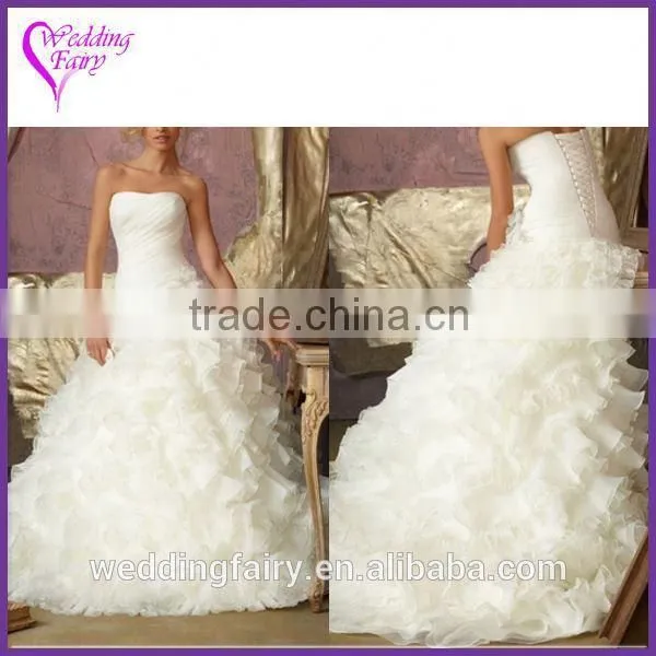 Hot Selling Fine Quality Long Train Lace Wedding Dresses With Good Price