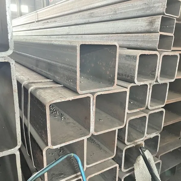 Square and Packed by Strips 20*20-500*500mm/20*40-300*500mm Carbon Steel Rectangular Pipe photo-4