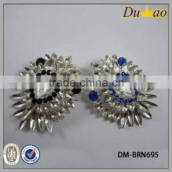 Large Glasses Fish Shape Alloy Brooch Pins photo-2