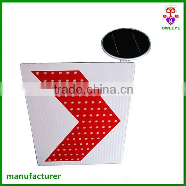 Wholesale Reflective Safety Signs and Symbols /led Solar Directional Arrow photo-4