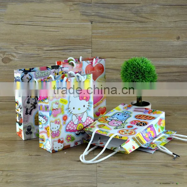 Fancy Flower Printing Wedding Door Small Gift Paper Bags photo-4