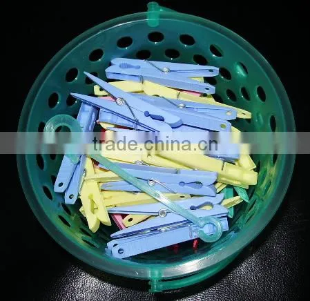 Plastic Colourful Clothes Hangers Plastic Clothespin/clothes Peg/clothes Clip With a Basket photo-2