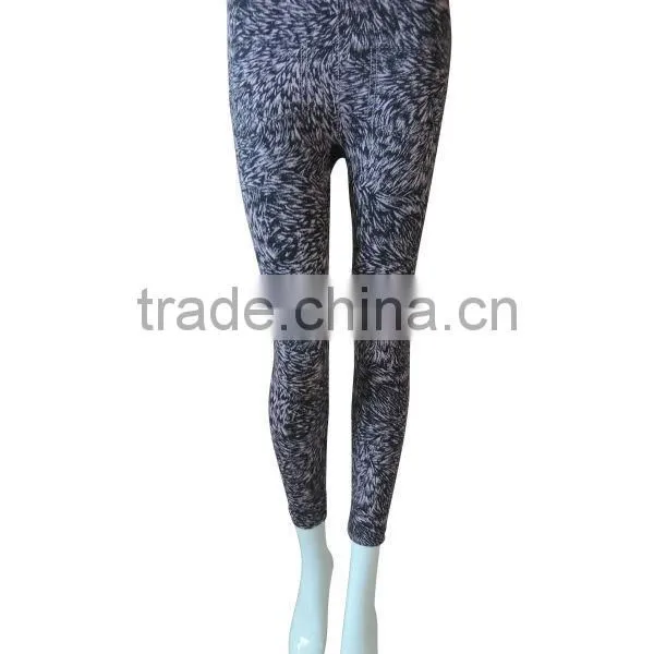 New Design Nice Quality Seamless Woman Underwear Ladies Seamless Legging photo-4