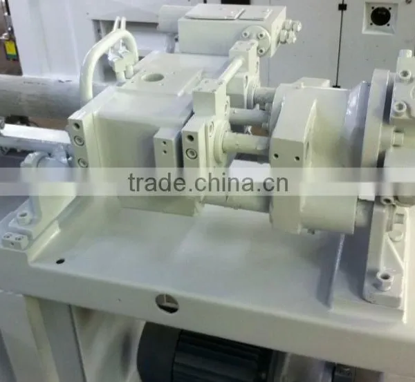 Small Plastic Machine to Inject Plastic Parts photo-4