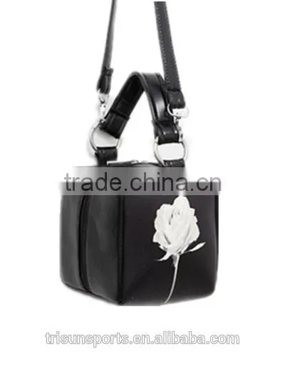 Trendy Handy Lightweight Leather Bag For Young Girls