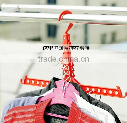 Portable Folding Plastic Clothing Coat Hanger Travel Foldable Hanger/Clothes Rack photo-4