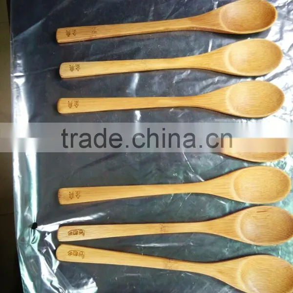 Producers directly wholesale all kinds of bamboo spoons