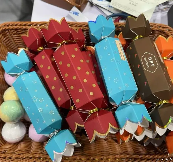Cracker Folding Gift Box For Holidays From Wholesale Supplier photo-2