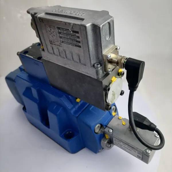 Rexroth 4WRZE16W8-150-7X/6EG24N9EK31/F1D3M Proportional Directional Valve R900757605 photo-6