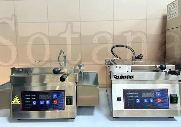Desktop Electric Six-hole Fried Egg Machine for Poached Eggs photo-5