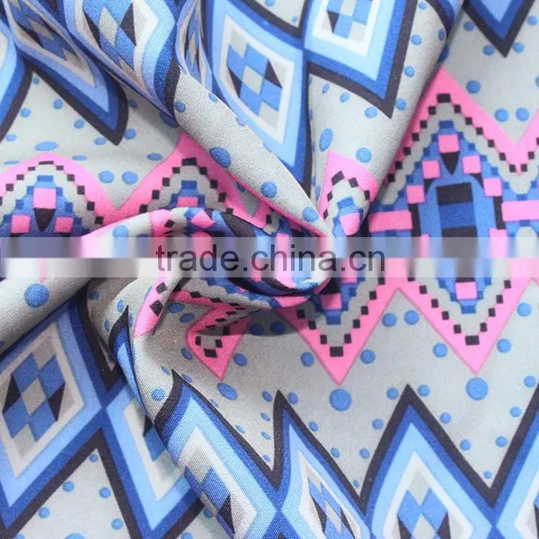 96% Polyester 4% Spandex Printed Fabric for Women Dresses Summer Outdoor Fabric photo-4