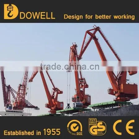 Reliability Pedestal Lifting Low Price Port Crane photo-3