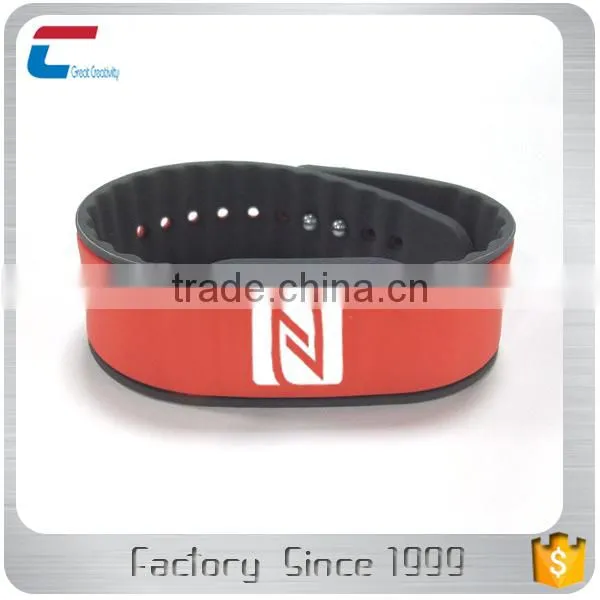 Chuangxinjia Silicone Wristband Adjustable UHF Gen2 Rfid Wristband photo-3