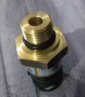 70351745 23269488 70351731 Truck Heavy Duty Sensor Truck Pressure Sensor Truck Oil Pressure Sensor for VOLVO photo-4