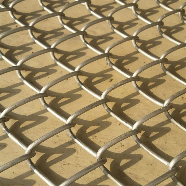 Galvanized Chain Link Fence 8 ft Chain Link Fence Wire Fence for Construction photo-5