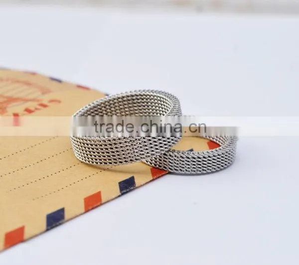 MOQ 3 Pair Cheap Price Guangzhou Whosale Jewelry Silver Couple Rings for Couple photo-2